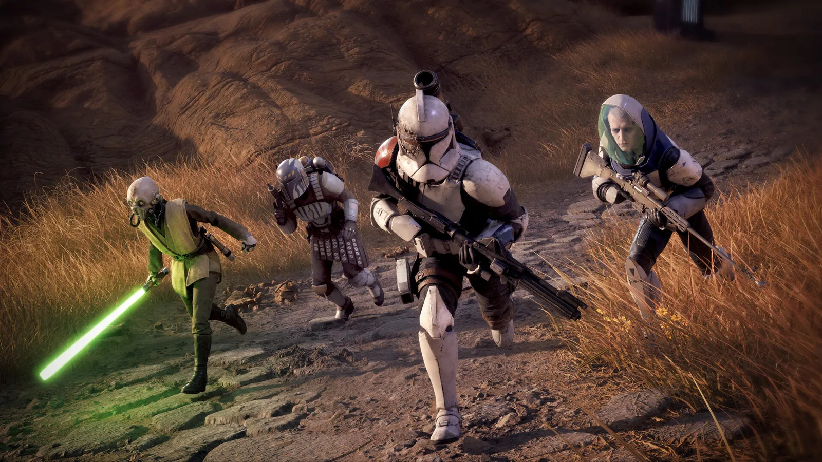 Esquadrão com clone armado, Jedi de sabre verde e aliados corre por terreno árido ao entardecer.