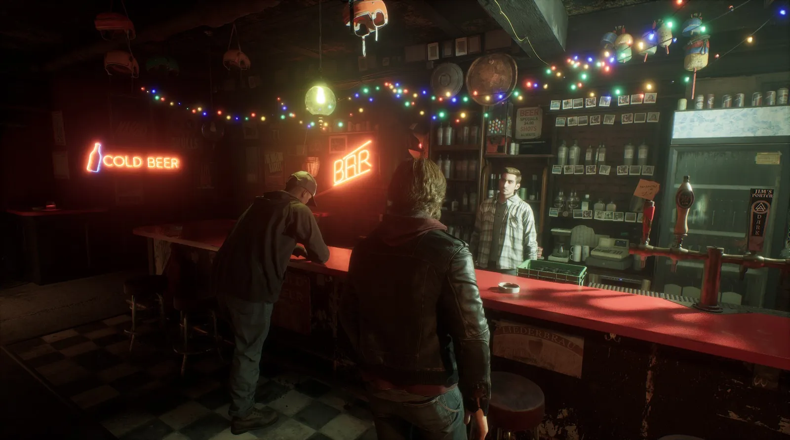 Cena em primeira pessoa dentro de um bar, com dois homens no balcão e luzes coloridas no teto.